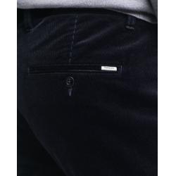 Pantalon chino slim fit en velours côtelé